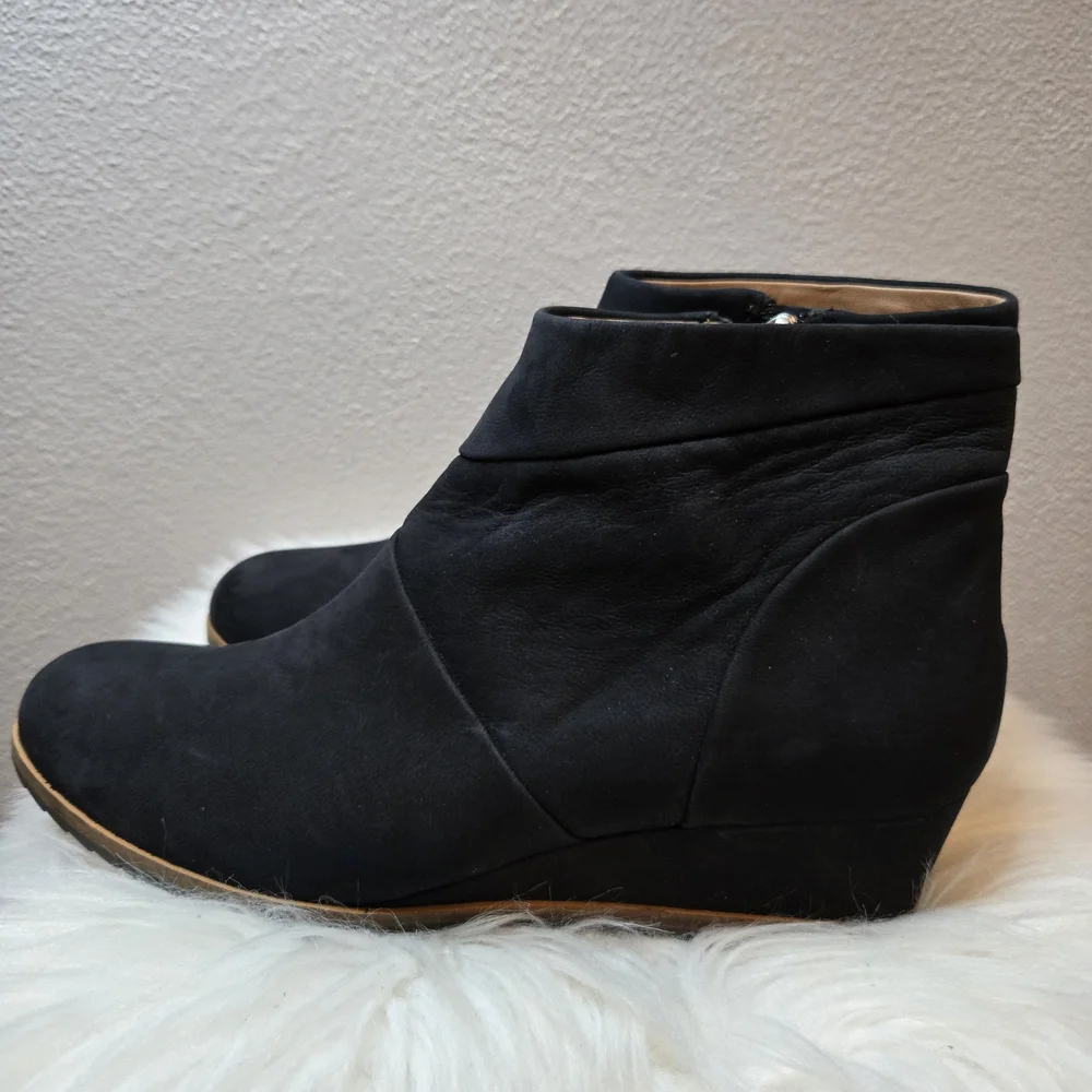 Linea Paolo Womens Wedge Black Ankle Bootie - Picture 7 of 10